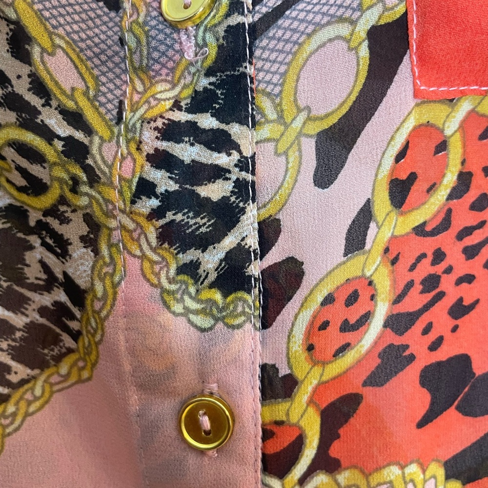 Animal Print Button-Up Blouse - Picture 3 of 4